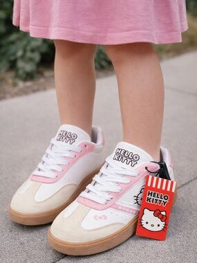 Hello Kitty White, Pink & Tan Kids Sneakers